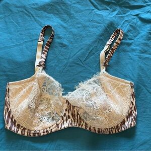 Victoria’s Secret Dream Angels Bra Push Up Without The Padding Underwire 32DDD